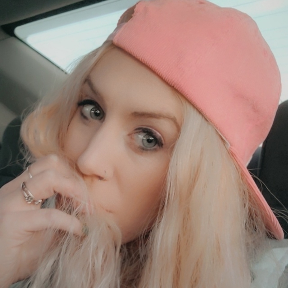 Hey! I'm DANI♓ - Picture 3 of 11